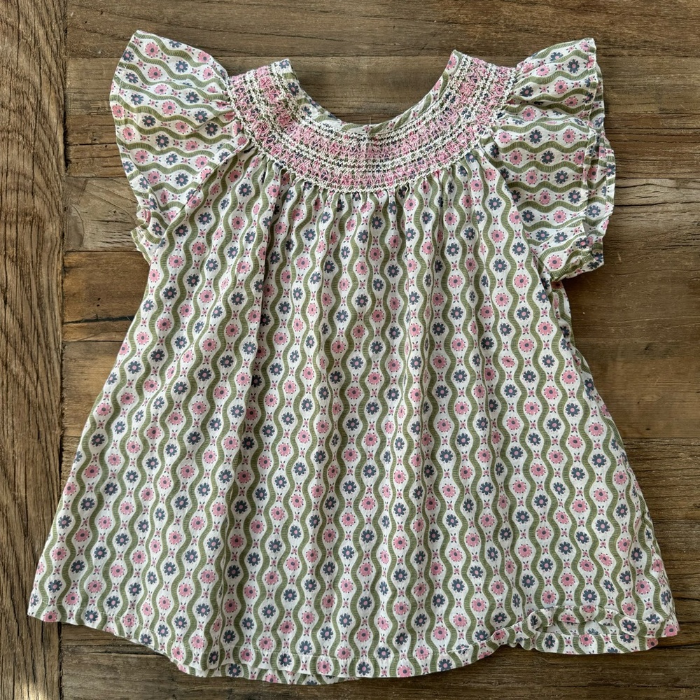 Beautiful & like new Mini Boden blouse size 8-9.